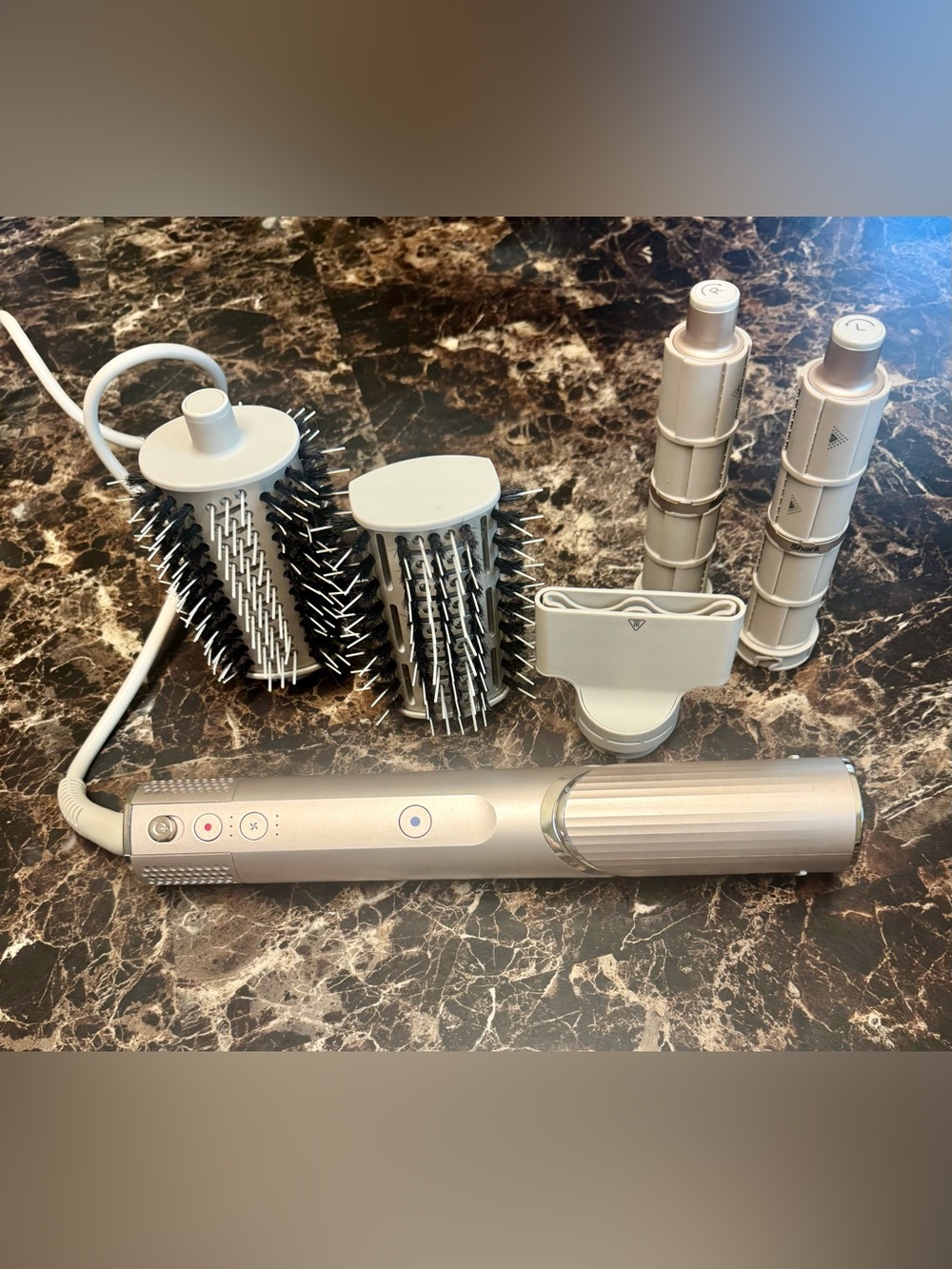 Shark Flexstyle Airstyler and Dryer - Picture 2 of 2